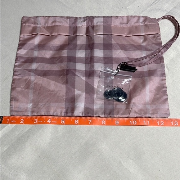 BURBERRY Brit Windbreaker Pouch Bag - Picture 4 of 7